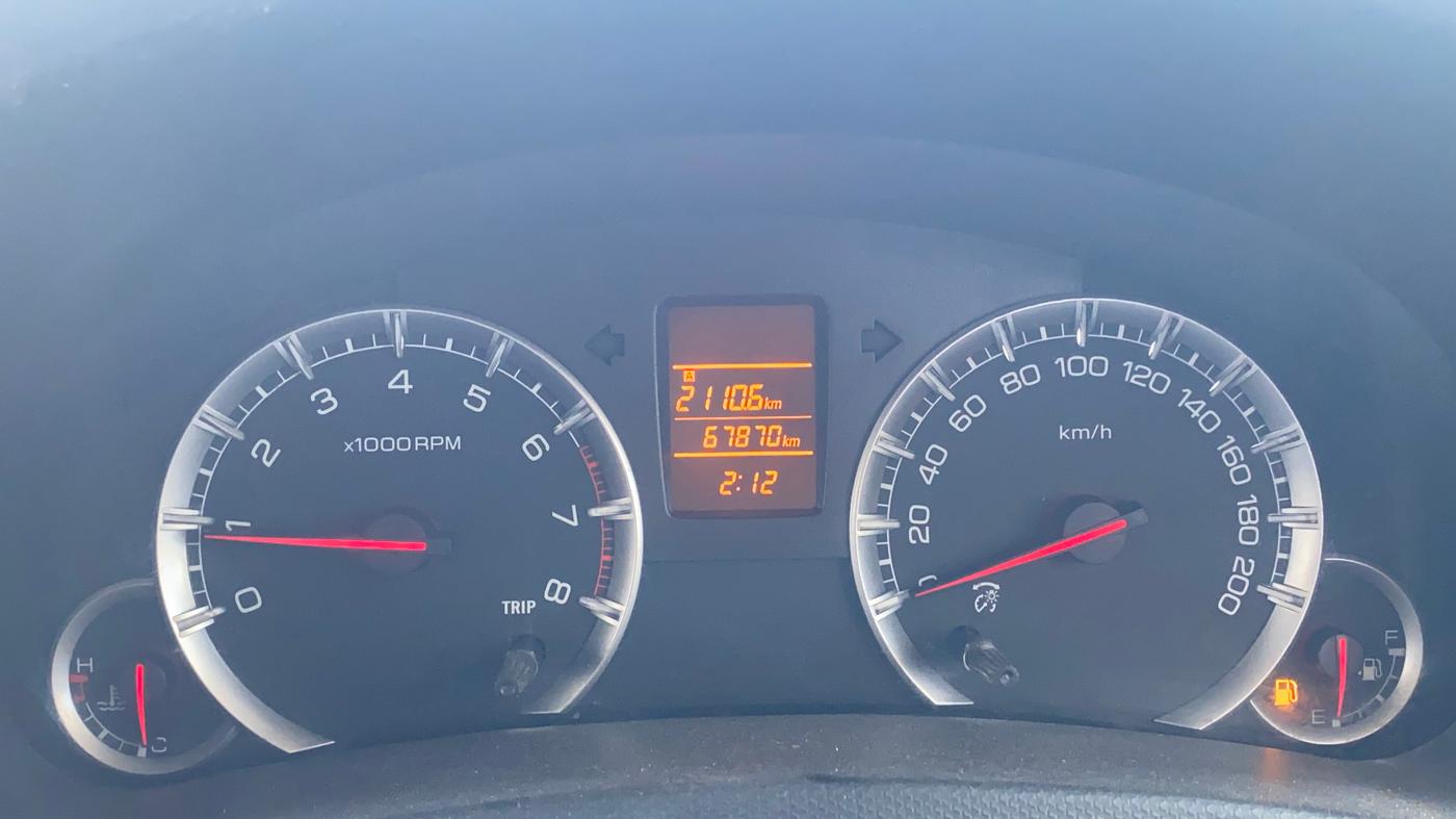 2016 Maruti Swift VXI O, Petrol, Manual, 67,906 km, Odometer Image