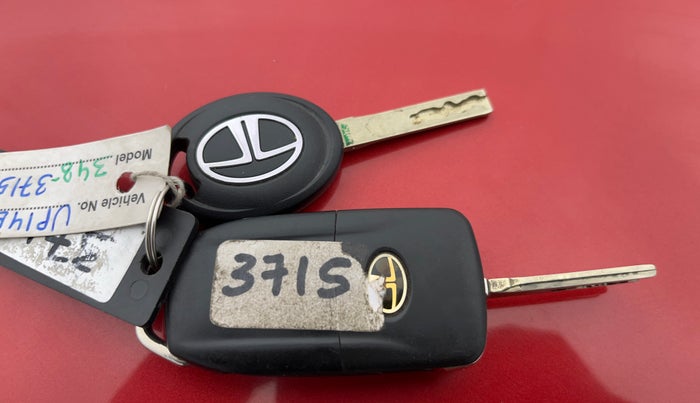 2019 Tata NEXON XMA PETROL, Petrol, Automatic, 62,789 km, Key Close Up