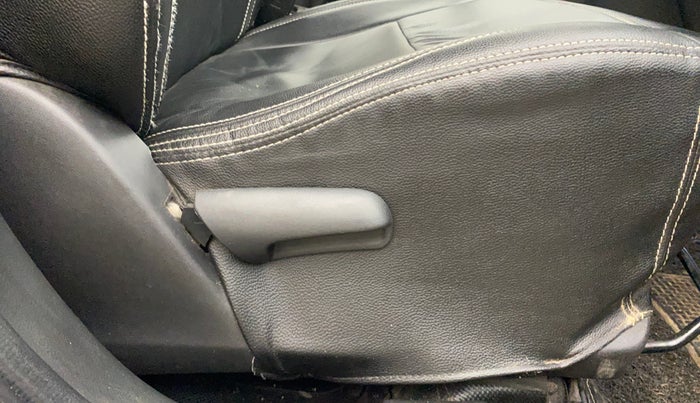 2019 Maruti S Cross DELTA 1.3, Diesel, Manual, 1,03,895 km, Driver Side Adjustment Panel