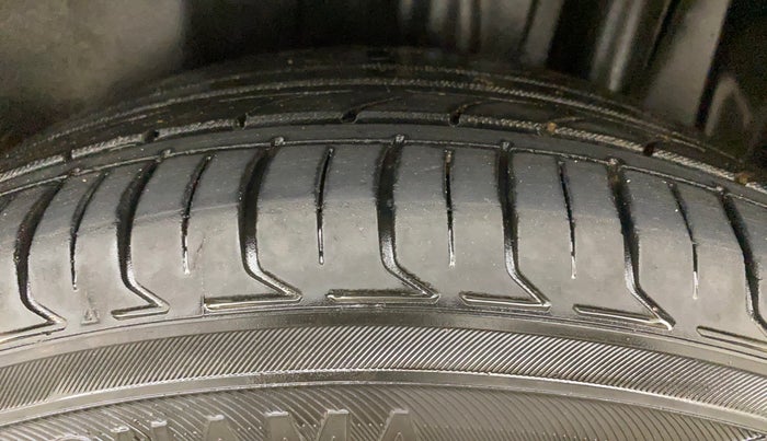 2019 Maruti S Cross DELTA 1.3, Diesel, Manual, 1,03,895 km, Left Rear Tyre Tread