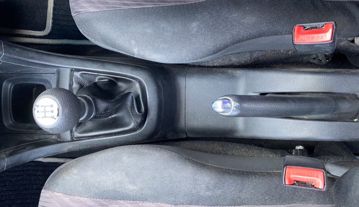 2018 Maruti Swift VXI, Petrol, Manual, 45,991 km, Gear Lever