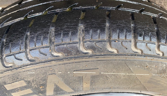 2018 Maruti Swift VXI, Petrol, Manual, 45,991 km, Right Rear Tyre Tread