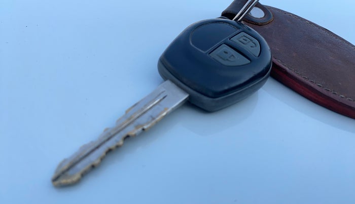 2018 Maruti Swift VXI, Petrol, Manual, 45,991 km, Key Close Up