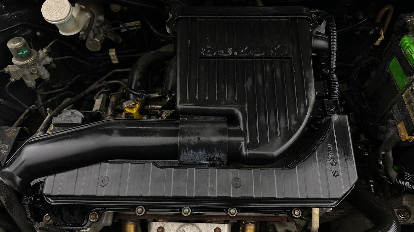 2015 Maruti Swift VXI, Petrol, Manual, 46,587 km, Engine View