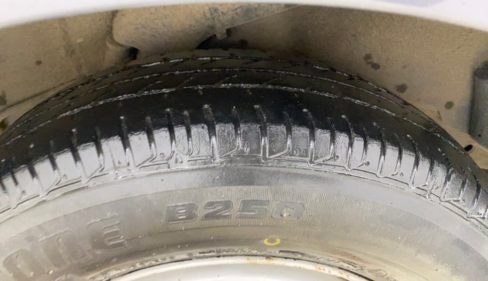 2014 Hyundai Grand i10 MAGNA 1.2 KAPPA VTVT, Petrol, Manual, 70,193 km, Left Rear Tyre Tread