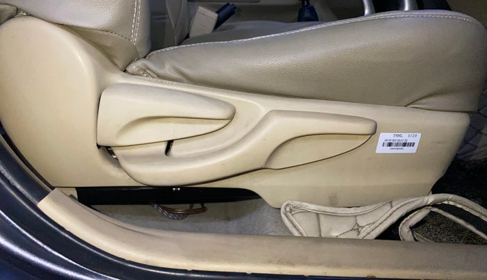 2018 Toyota YARIS G MT, Petrol, Manual, 44,207 km, Driver Side Adjustment Panel