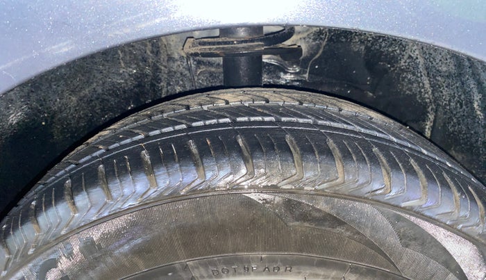 2018 Toyota YARIS G MT, Petrol, Manual, 44,207 km, Right Front Tyre Tread