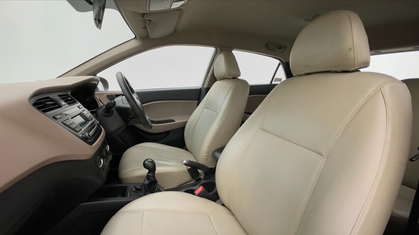 2015 Hyundai Elite i20 MAGNA 1.2, Petrol, Manual, 34,750 km, Right Side Front Door Cabin