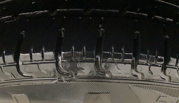 2020 Hyundai NEW SANTRO MAGNA, Petrol, Manual, 43,885 km, Left Front Tyre Tread