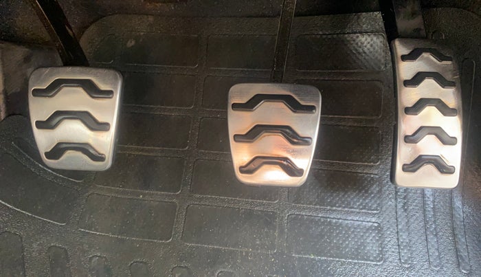 2016 Hyundai i20 Active 1.2 SX, Petrol, Manual, 1,01,527 km, Pedals