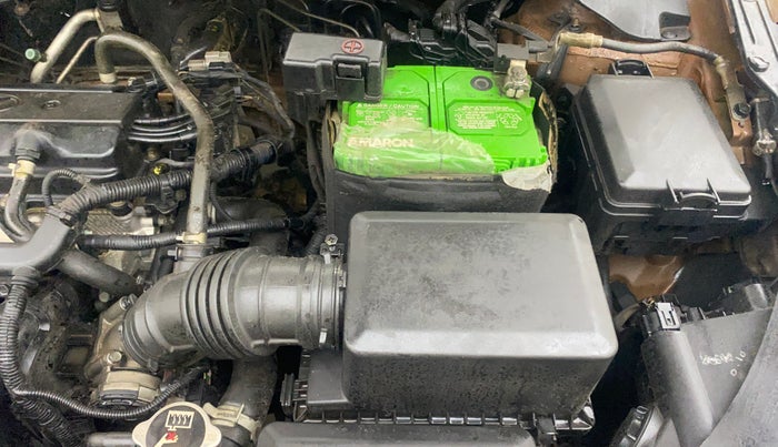 2016 Hyundai i20 Active 1.2 SX, Petrol, Manual, 1,01,527 km, Engine View - Left