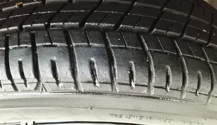 2015 Maruti Wagon R 1.0 VXI, Petrol, Manual, 29,989 km, Right Rear Tyre Tread
