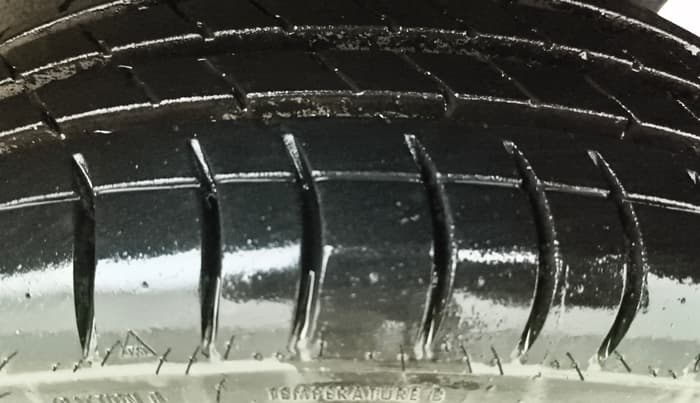 2015 Maruti Wagon R 1.0 VXI, Petrol, Manual, 29,989 km, Left Rear Tyre Tread