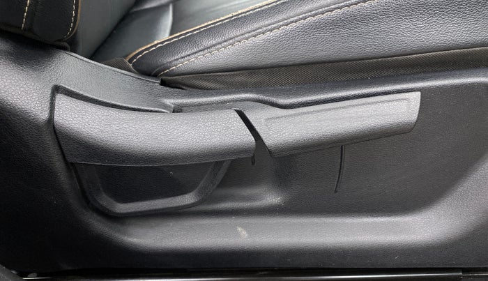 2020 Hyundai NEW I20 Asta 1.0 GDI Turbo IMT, Petrol, Manual, 65,797 km, Driver Side Adjustment Panel