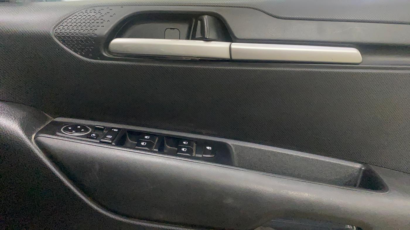 2022 KIA SONET HTK PLUS 1.2, Petrol, Manual, 21,413 km, Driver Side Door Panels Control