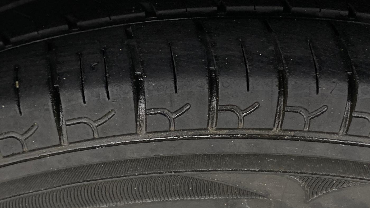 2017 Maruti Alto 800 LXI, Petrol, Manual, 81,271 km, Right Rear Tyre Tread