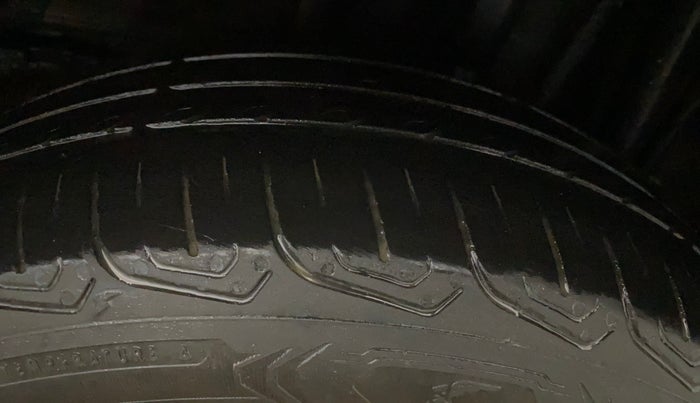 2022 Tata Tiago XZ PLUS CNG, CNG, Manual, 49,737 km, Left Rear Tyre Tread