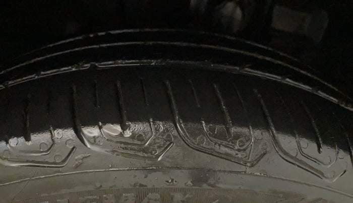 2022 Tata Tiago XZ PLUS CNG, CNG, Manual, 49,737 km, Right Front Tyre Tread