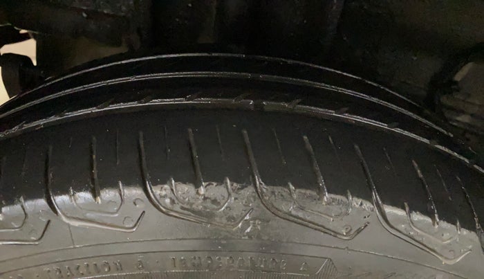 2022 Tata Tiago XZ PLUS CNG, CNG, Manual, 49,737 km, Right Rear Tyre Tread