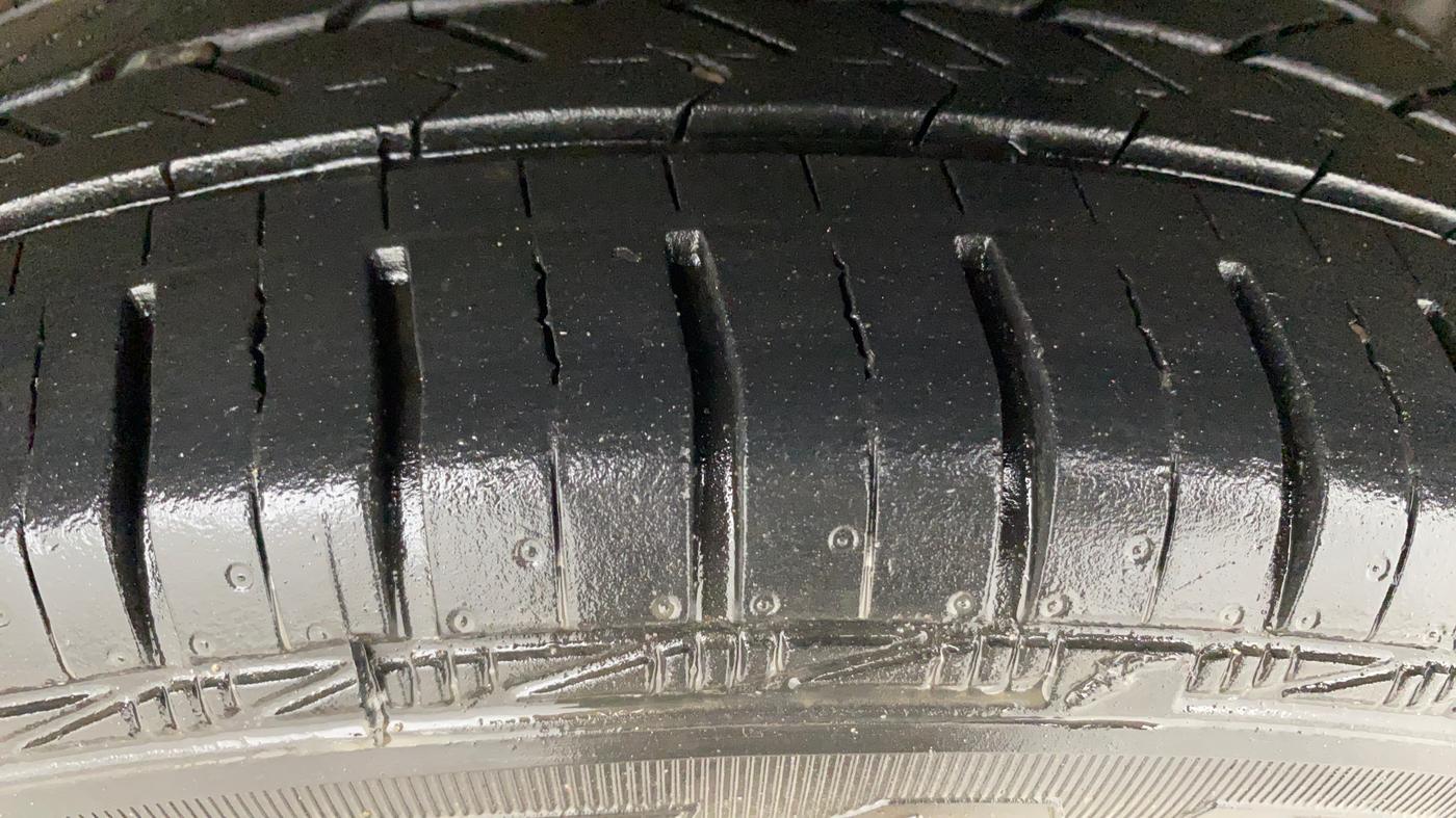 2015 Maruti Celerio ZXI AMT, Petrol, Automatic, 81,237 km, Left Rear Tyre Tread
