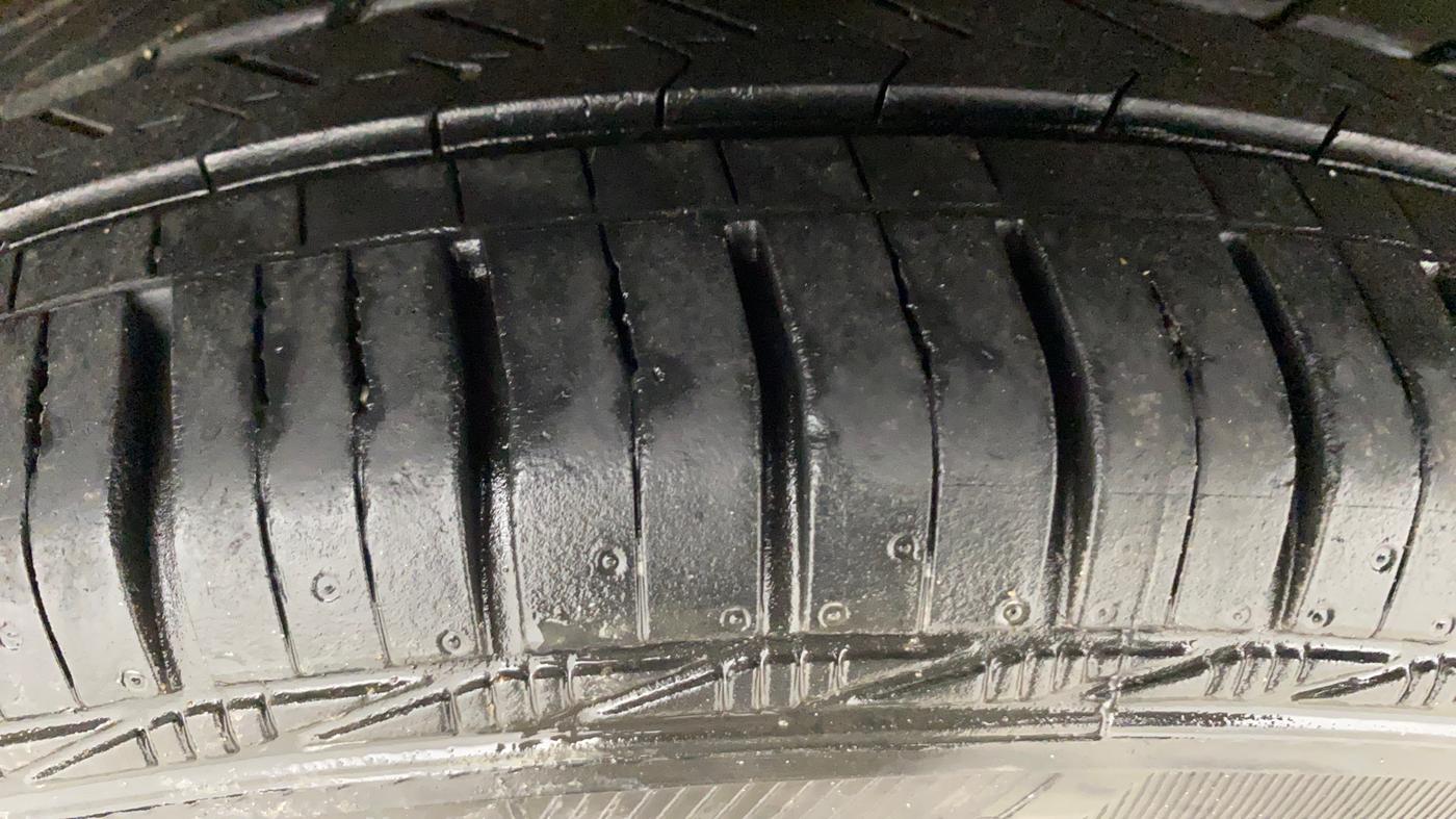 2015 Maruti Celerio ZXI AMT, Petrol, Automatic, 81,237 km, Right Rear Tyre Tread