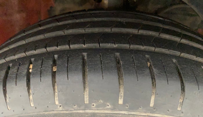 2018 Maruti Baleno ALPHA PETROL 1.2, Petrol, Manual, 18,431 km, Right Front Tyre Tread