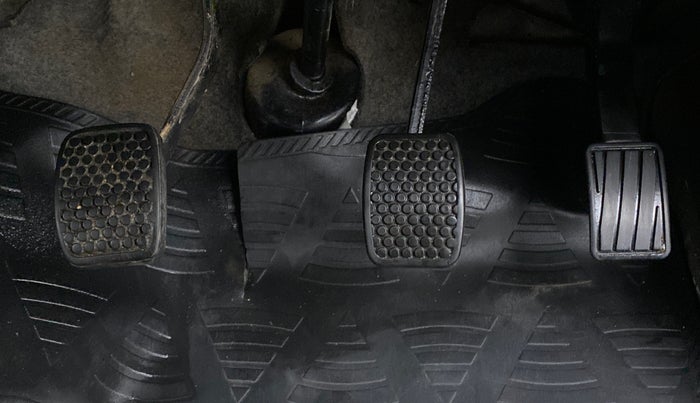 2020 Maruti Eeco 5 STR CNG, CNG, Manual, 88,154 km, Pedals