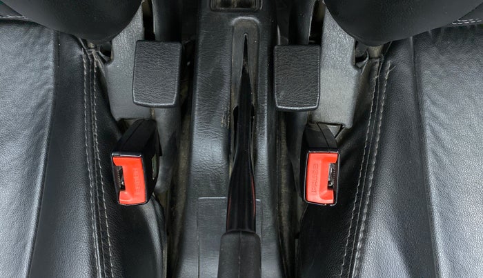 2020 Maruti Eeco 5 STR CNG, CNG, Manual, 88,154 km, Driver Side Adjustment Panel