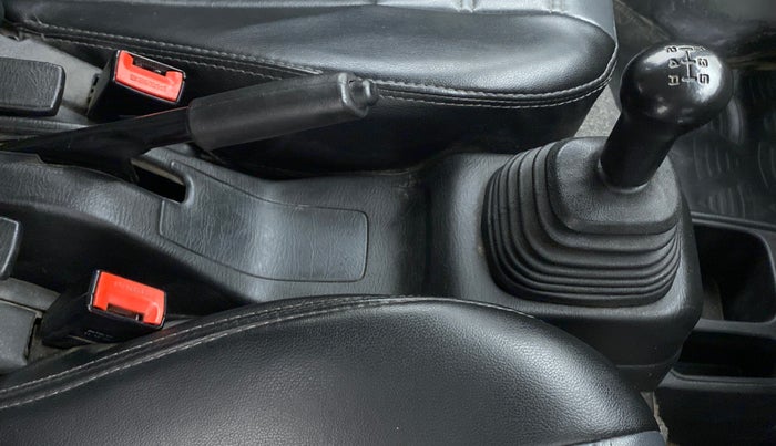 2020 Maruti Eeco 5 STR CNG, CNG, Manual, 88,154 km, Gear Lever