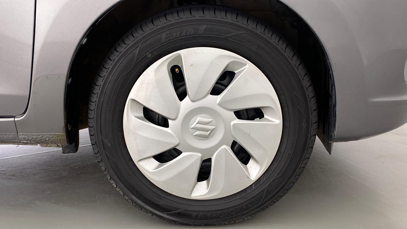 2014 Maruti Celerio VXI d, Petrol, Manual, 24,113 km, Right Front Wheel