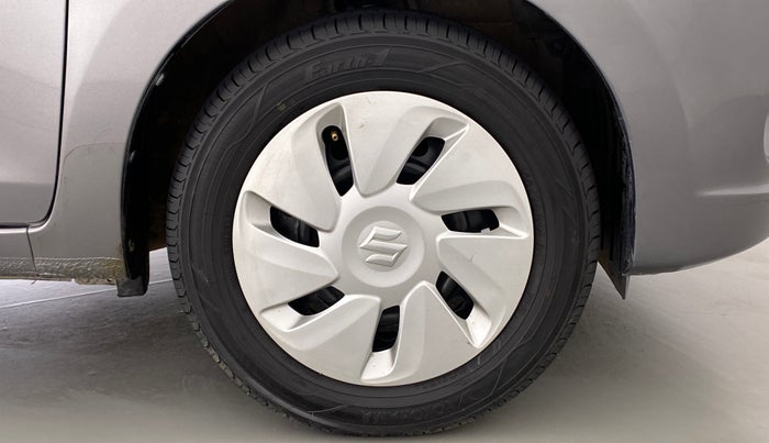 2014 Maruti Celerio VXI d, Petrol, Manual, 24,113 km, Right Front Wheel