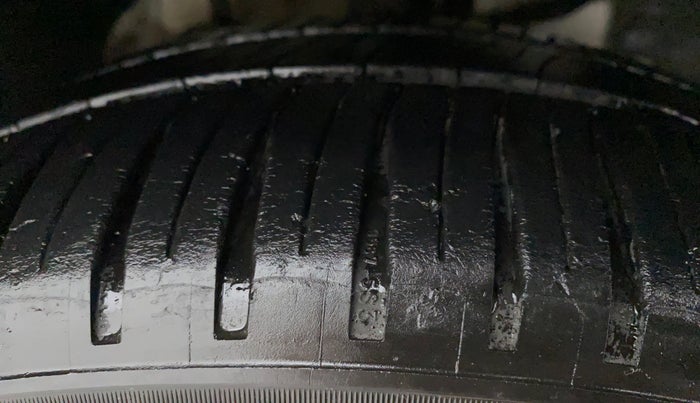 2016 Tata Zest XMS PETROL, CNG, Manual, 63,190 km, Right Front Tyre Tread