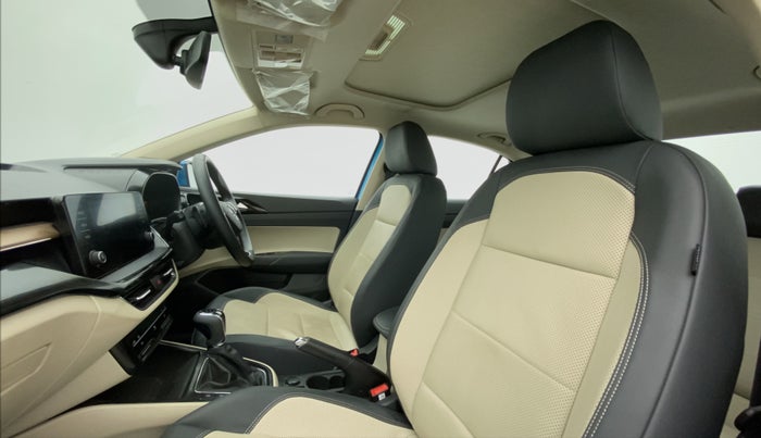 2022 Skoda SLAVIA STYLE 1.5 TSI DSG, Petrol, Automatic, 11,162 km, Right Side Front Door Cabin