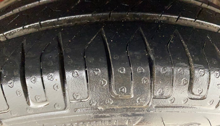 2018 Hyundai Eon ERA +, Petrol, Manual, 39,886 km, Left Rear Tyre Tread