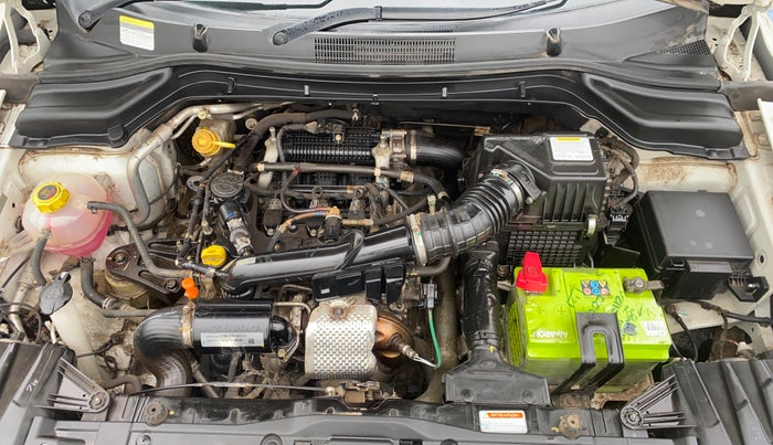2021 Mahindra XUV300 W4 1.2 PETROL, Petrol, Manual, 26,985 km, Engine View