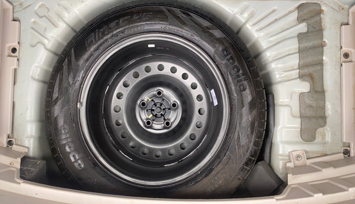 2021 Mahindra XUV300 W4 1.2 PETROL, Petrol, Manual, 26,985 km, Spare Tyre