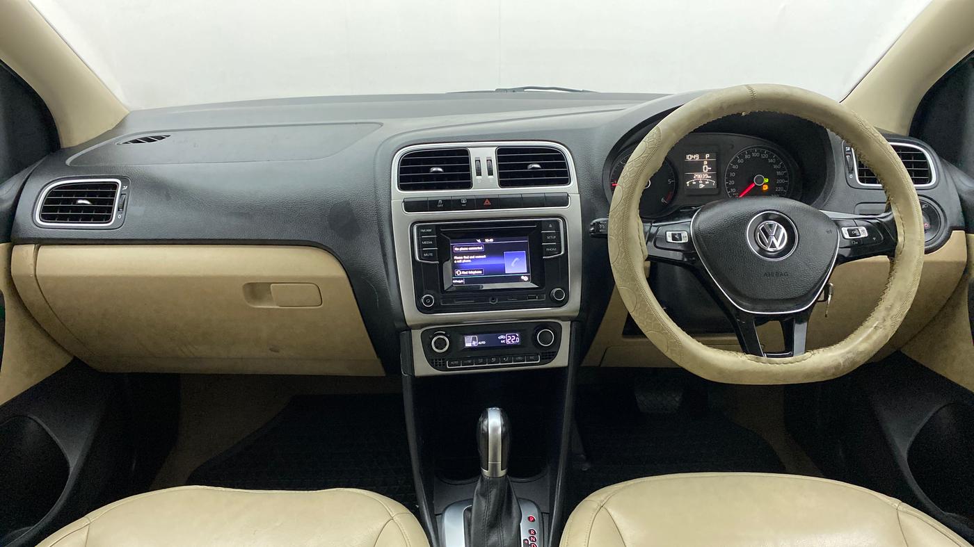 2016 Volkswagen Ameo HIGHLINE 1.5L AT (D), Diesel, Automatic, 30,672 km, Dashboard