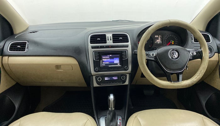2016 Volkswagen Ameo HIGHLINE 1.5L AT (D), Diesel, Automatic, 30,672 km, Dashboard