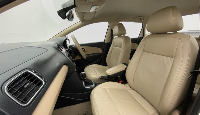 2016 Volkswagen Ameo HIGHLINE 1.5L AT (D), Diesel, Automatic, 30,672 km, Right Side Front Door Cabin