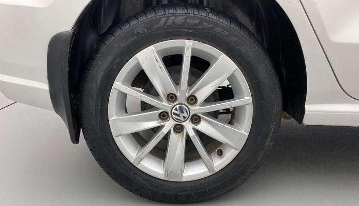 2016 Volkswagen Ameo HIGHLINE 1.5L AT (D), Diesel, Automatic, 30,672 km, Right Rear Wheel