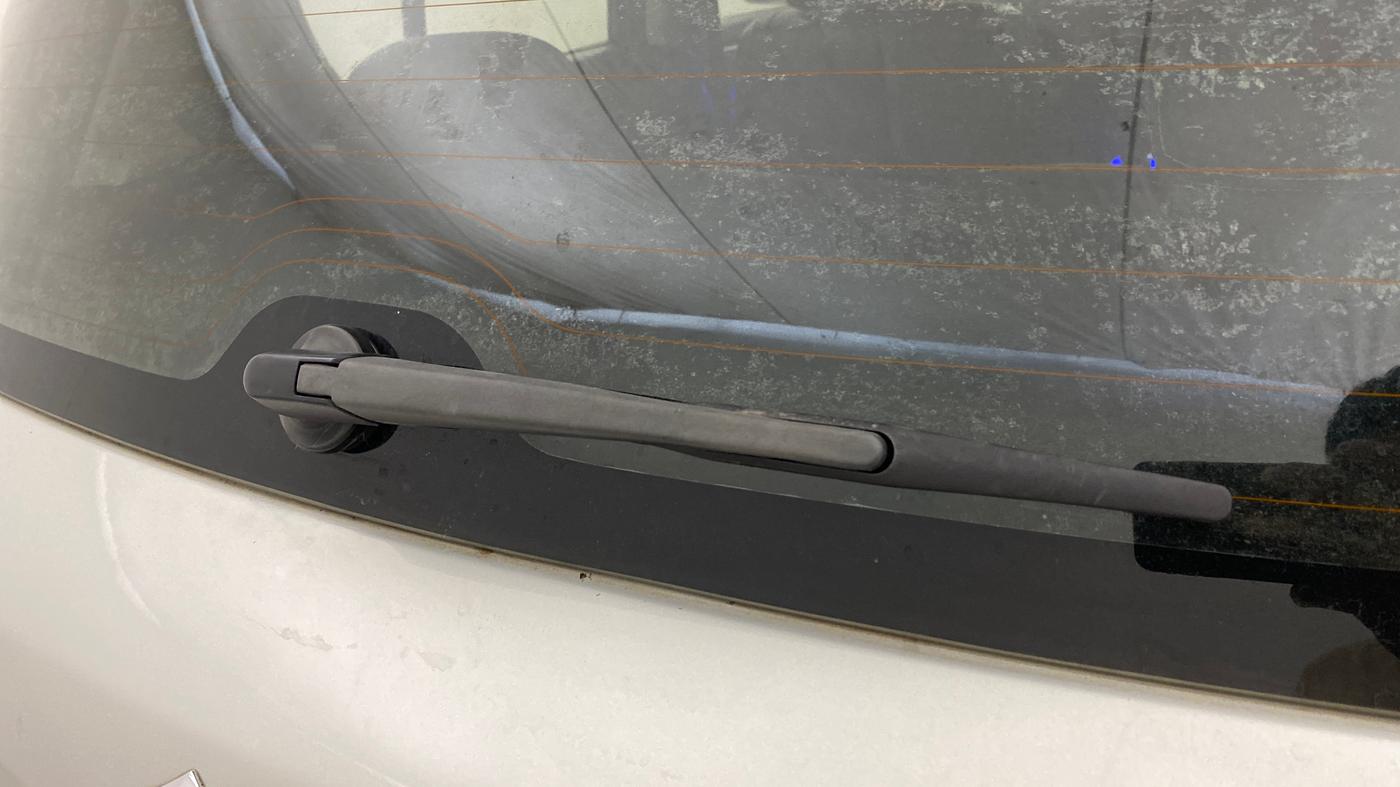 2016 Maruti Swift ZXI, Petrol, Manual, 38,175 km, Rear Wiper