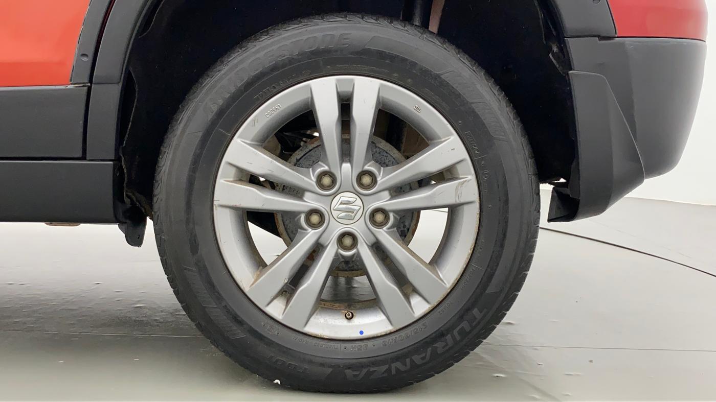 2017 Maruti Vitara Brezza ZDI PLUS, Diesel, Manual, 76,606 km, Left Rear Wheel