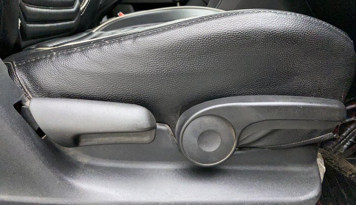 2017 Maruti Vitara Brezza ZDI PLUS, Diesel, Manual, 76,606 km, Driver Side Adjustment Panel