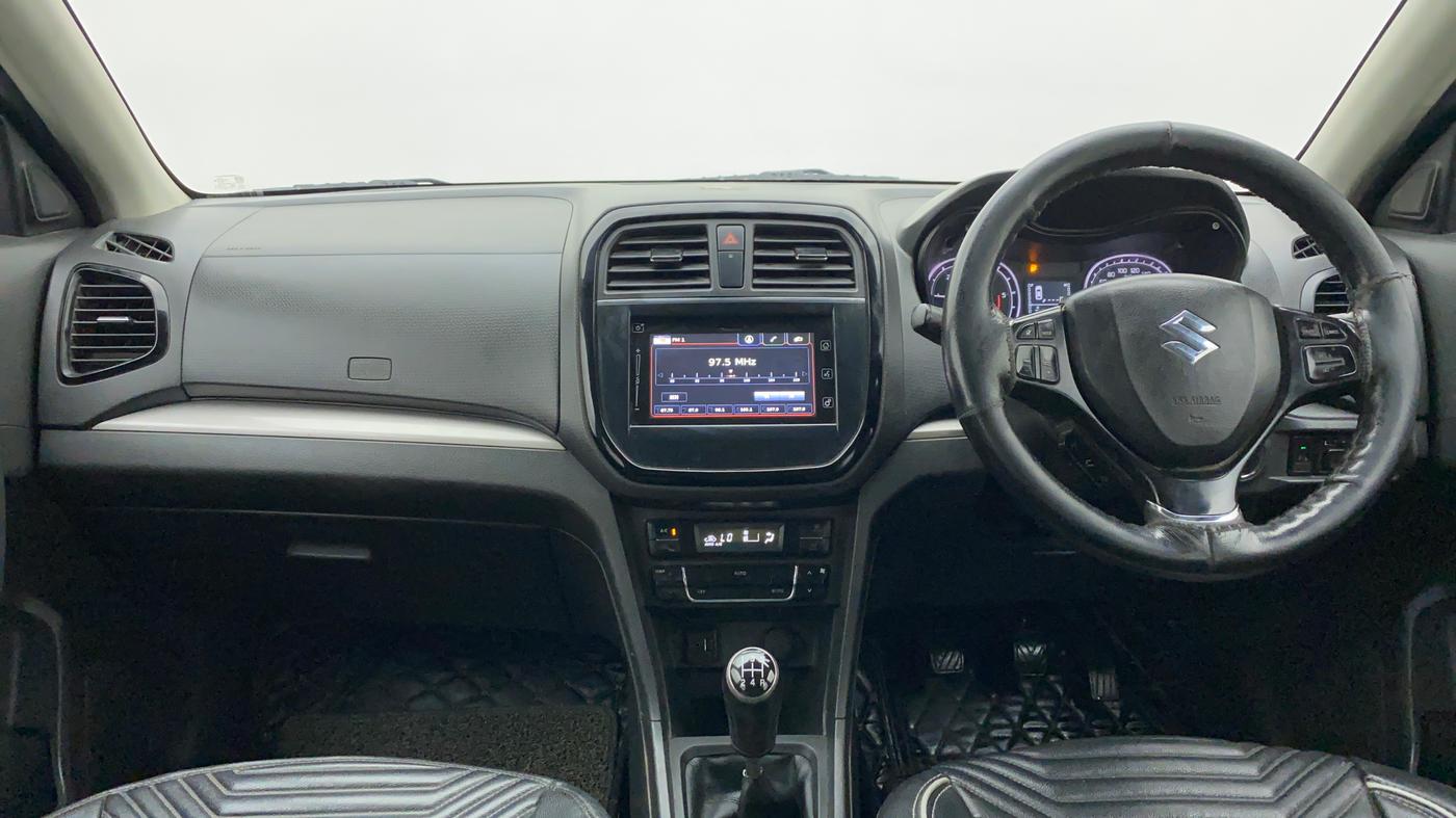 2017 Maruti Vitara Brezza ZDI PLUS, Diesel, Manual, 76,606 km, Dashboard