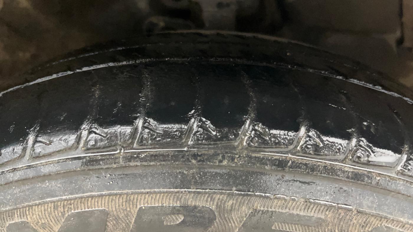 2017 Maruti Celerio VXI CNG, CNG, Manual, 71,445 km, Right Front Tyre Tread