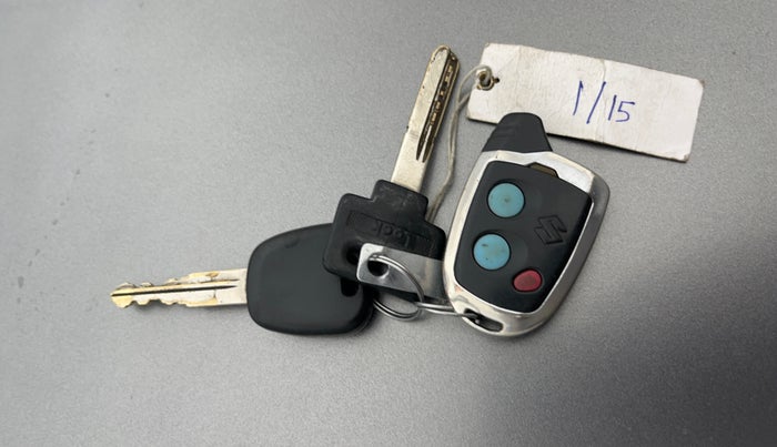 2017 Maruti Celerio VXI CNG, CNG, Manual, 71,445 km, Key Close Up