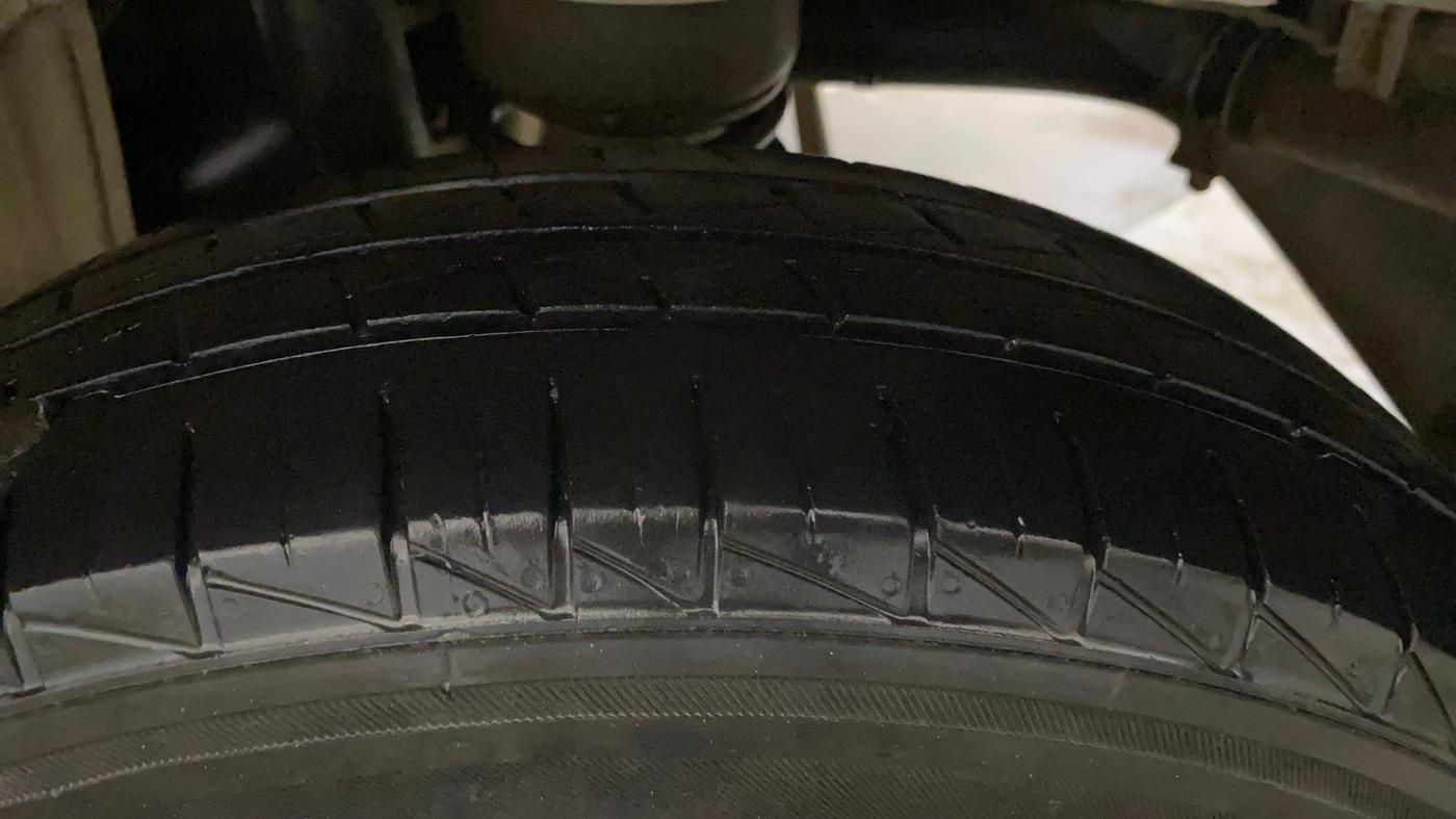 2019 Maruti Alto LXI, CNG, Manual, 61,116 km, Left Rear Tyre Tread