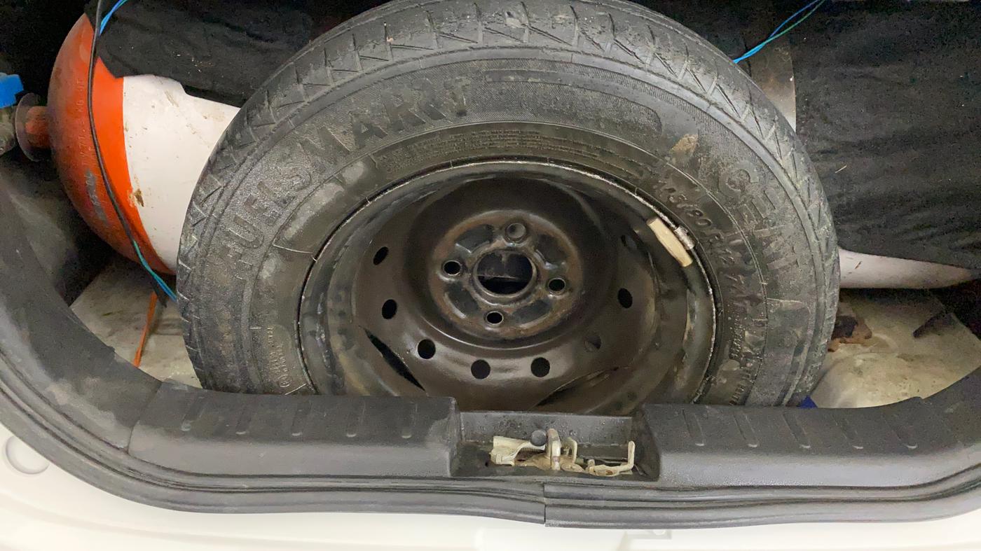 2019 Maruti Alto LXI, CNG, Manual, 61,116 km, Spare Tyre