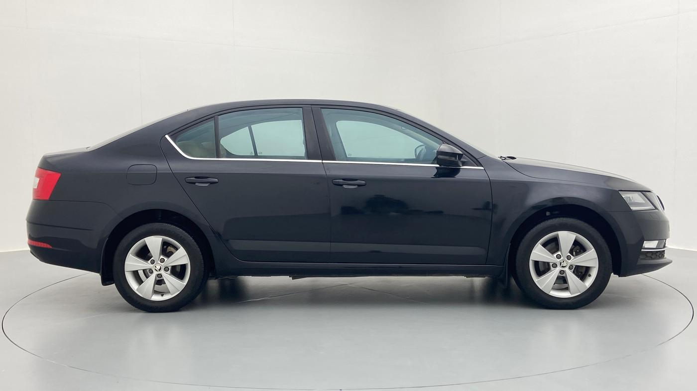 2017 Skoda Octavia Style 1.4 TSI MT, Petrol, Manual, 47,483 km, Right Side