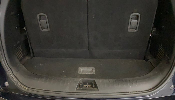 2023 Mahindra XUV700 AX 5 D MT 7 STR, Diesel, Manual, 80,296 km, Boot Inside